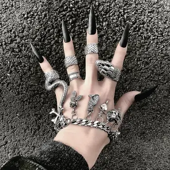 

KMVEXO 4Pcs/Set Gothic Steampunk Snake Midi Ring Set Vintage Punk Metal Knuckle Joint Rings For Women Boho Party Jewelry Anillos