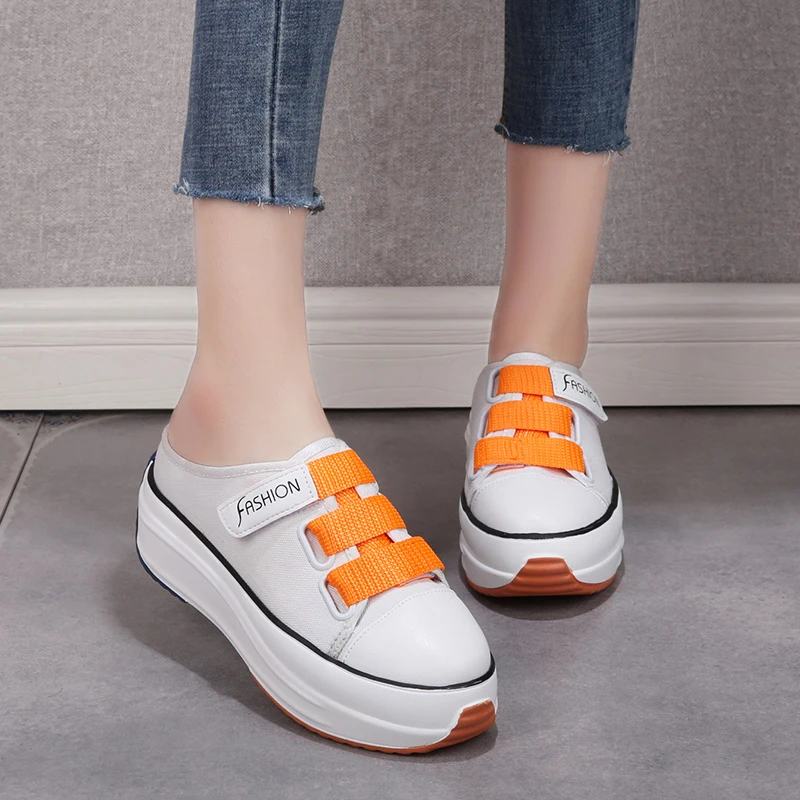 

Elegant Black White Canvas Platform Wedge Slippers Women Mules Shoes Leisure Stealth Increase Slippers Woman Closed Toe Sandals