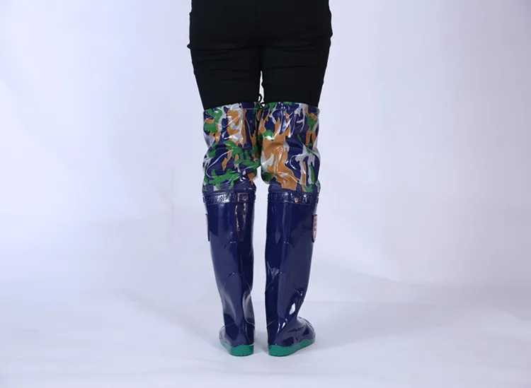 blue rain boots outfit