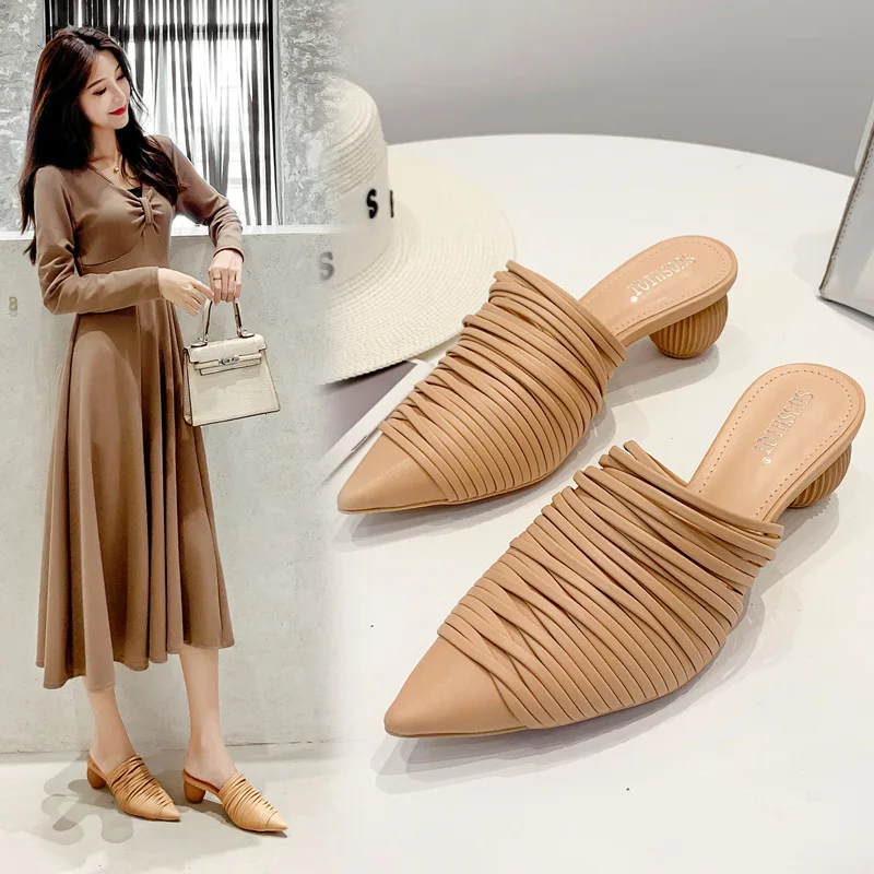 

Cover Toe Luxury Slides Shoes Woman 2019 On A Wedge Med Designer Slipper New Pointed Rubber Basic Wedges Scandals Rome PU