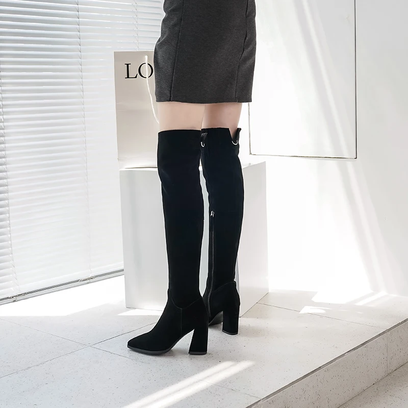 Tanie Szary seksowny szpiczasty nosek na buty do kolan 8cm szpilki zimowe zakolanówki czarne zamszowe damskie zimowe buty LDI13 MUYISEXI