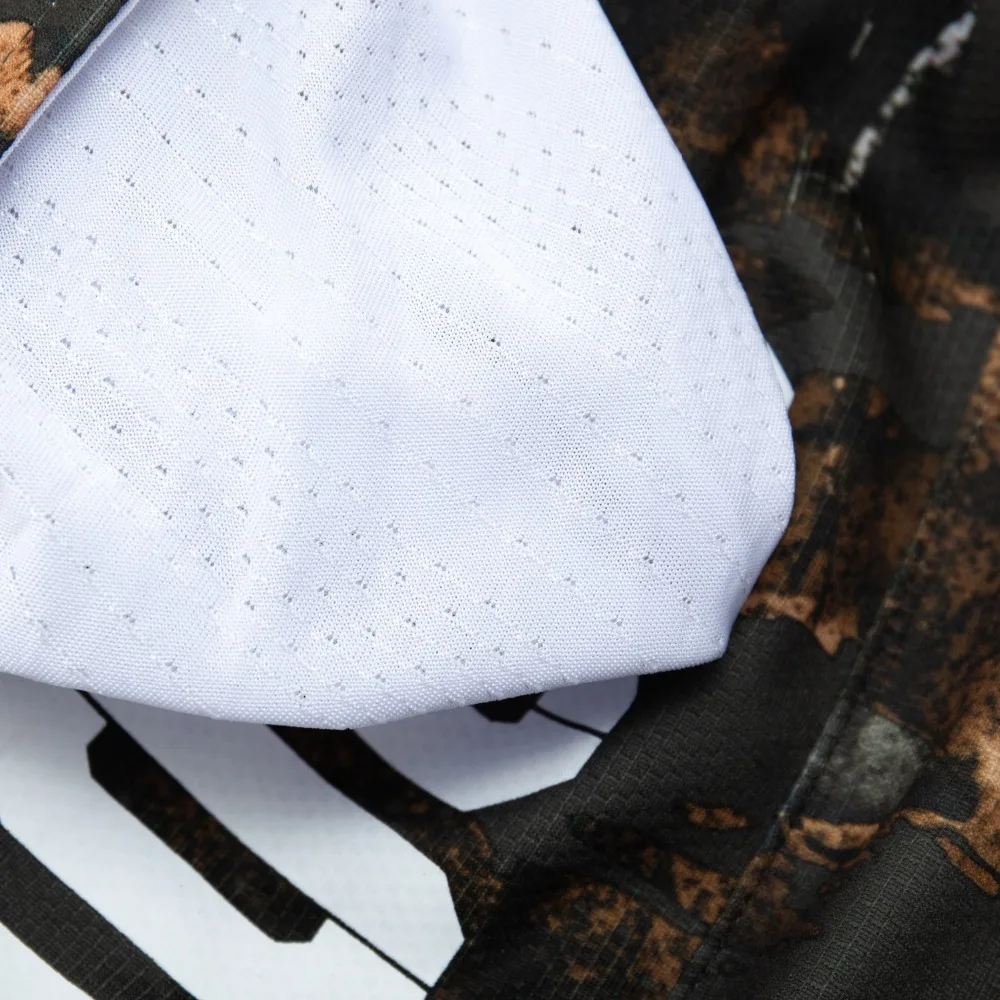 12156280636_2091383751