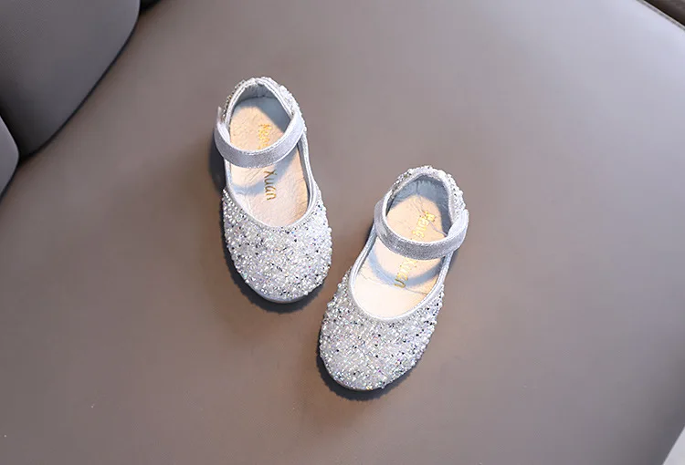 children's shoes for sale Autumn Girls Rhinestone Leather Shoes 2022 Spring Pearl Bow Princess Shoes Soft Children Baby Toddler Single Shoes G06 children's sandals near me