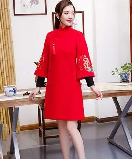 Fragrant Taste Cheongsam Chinese clothing improved Robe Winter Qipao women wool cotton overcoat Asian girls Embroidery Clothing - Цвет: Красный