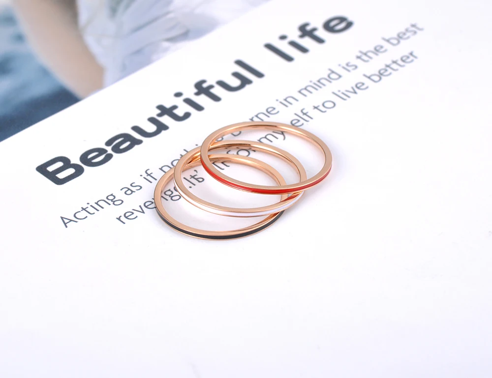 Lokaer простой дизайн черный/белый/красный, глянцевый кольца на годовщину ювелирные изделия для женщин розовое золото и титан кольцо из нержавеющей стали R19083