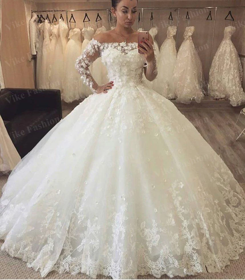 

Wedding Dresses Off Shoulder Bateau 3D Flower Lace Applique Long Sleeves Sweep Arabic Puffy Ball Gown Formal Bridal