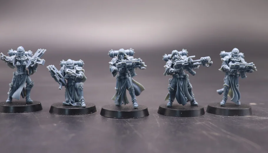 

New Resin Figures AS SHOWN 5pcs/set Model Kits