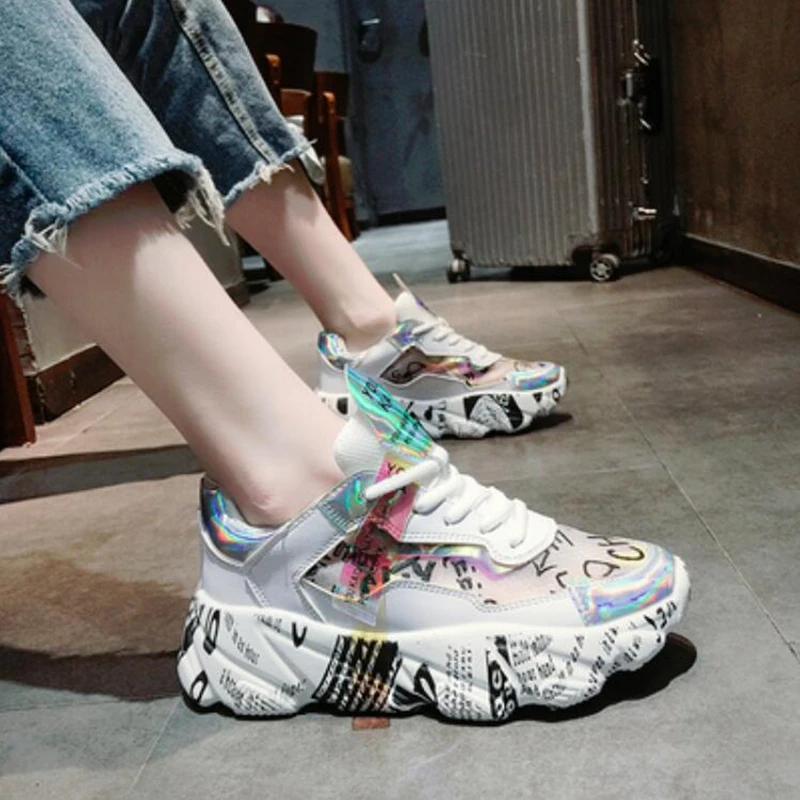 

2019 Brand Spring Female Thick Bottom Sneakers Mixed Colors Round Toe Platform Shoes Woman Flats Casual Shoes Ladies Shoes W508
