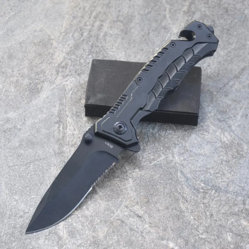 8.2'' Knives Black Blade Folding Pocket Knife Tactical Survival Knives Camping Knives camping Rescue Tools& Nylon Sheath - Цвет: Saw Blade