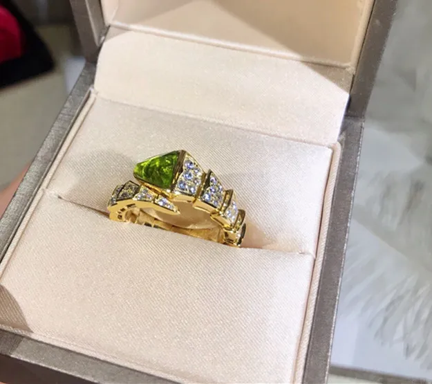 

Hot designer S925 sterling silver party jewelry full cz zircon snake ring with green stone engagement finger ring brand jewelry