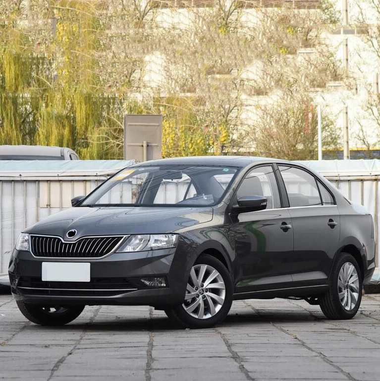 Автомобильный руль из углеродного волокна для SKODA PAPID