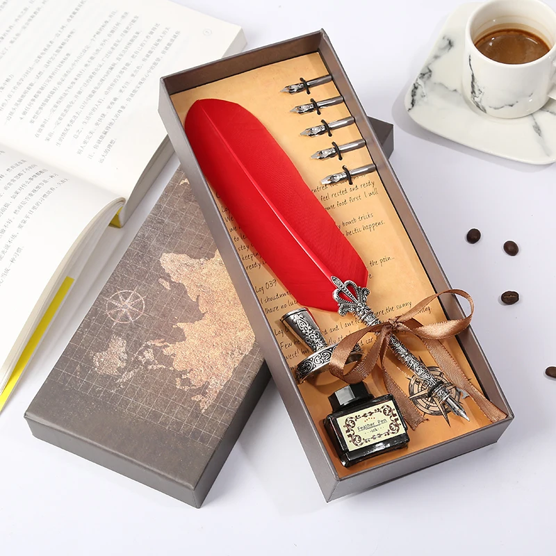 Senior retro feather pen Harry Potter dip pen, Christmas to send friends to send his girlfriend the best gift - Цвет: Red