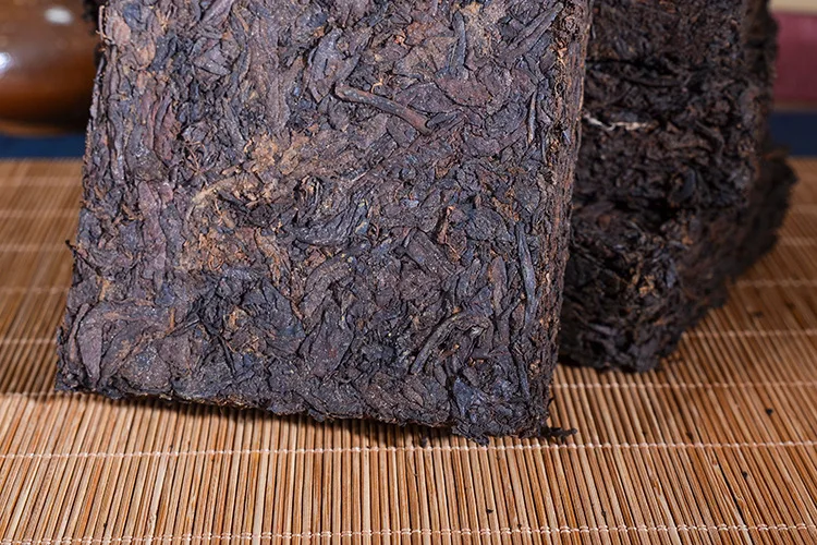 250g China Yunnan Ripe pu'er Pu'er Tea Menghai large leaf species Tea Tea Premium Cooked Tea Cake Lost Weight Green Food