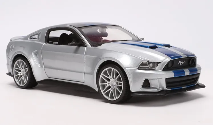 Maisto 1/24 1:24 2011 Ford Mustang GT Harley Edition спортивный гоночный автомобиль Транспортное средство литье под давлением дисплей Модель игрушки для детей мальчиков и девочек - Цвет: street racer silvery