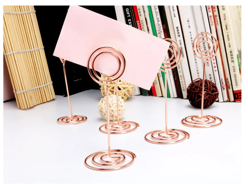 4583442988_305902805