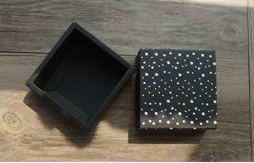 just box 8,9*8,9*3,5 см черно-белая классическая Смешанная стильная Подарочная коробка для шоколада 10 комплектов конфетных коробок на День святого Валентина DIY ручной работы для использования на свадьбе - Цвет: just box