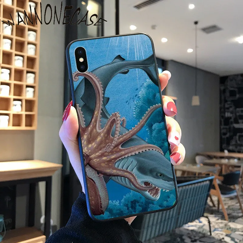 Sengit hiu dan gurita DIY Cetak Gambar Untuk iPhone 8 7 6 6S Plus X XS MAX 5 5S SE XR 11 11pro promax Ponsel