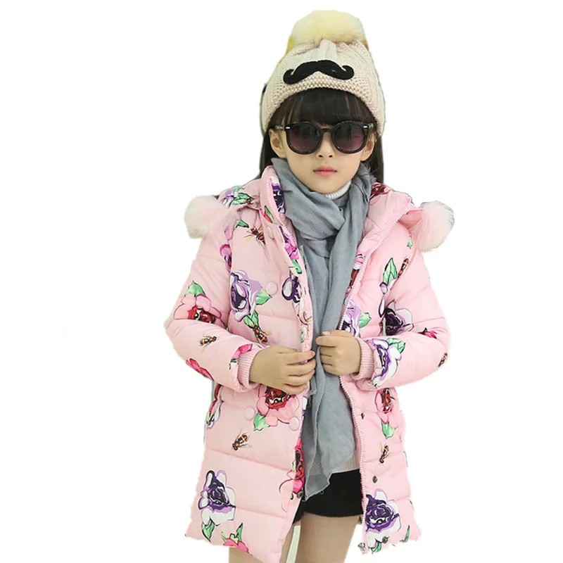 Одежда для маленьких девочек Утепленное зимнее пальто с капюшоном для девочек, одежда с цветочным принтом, средней длины, с хлопковой подкладкой и большим меховым воротником