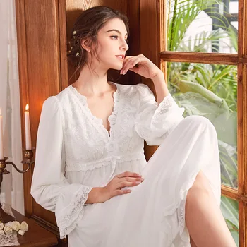 

2019 Spring and Autumn Long Nightdress Female V-neck Sexy Lace Court Nightdress Long-sleeved Sweet Princess Mesh Home Service