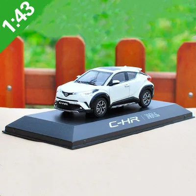 Высококачественная оригинальная модель из сплава 1:43 Toyota C-HR, подарок для имитации дня рождения, литая под давлением металлическая модель - Цвет: Белый