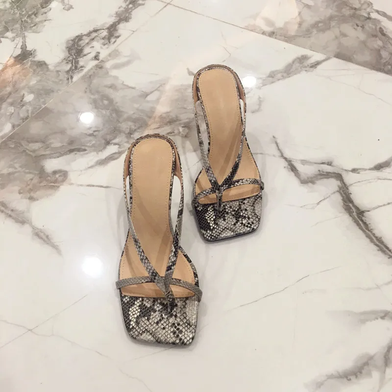 

Women shoes 2020 new Europe USA square toe fashion female sandal sexy one band pinch toe outdoor elegant high heel girl slippers