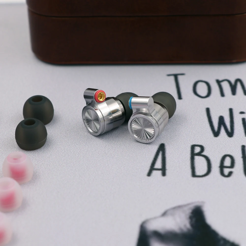 TinAudio TinHiFi T4 Earphone (6)