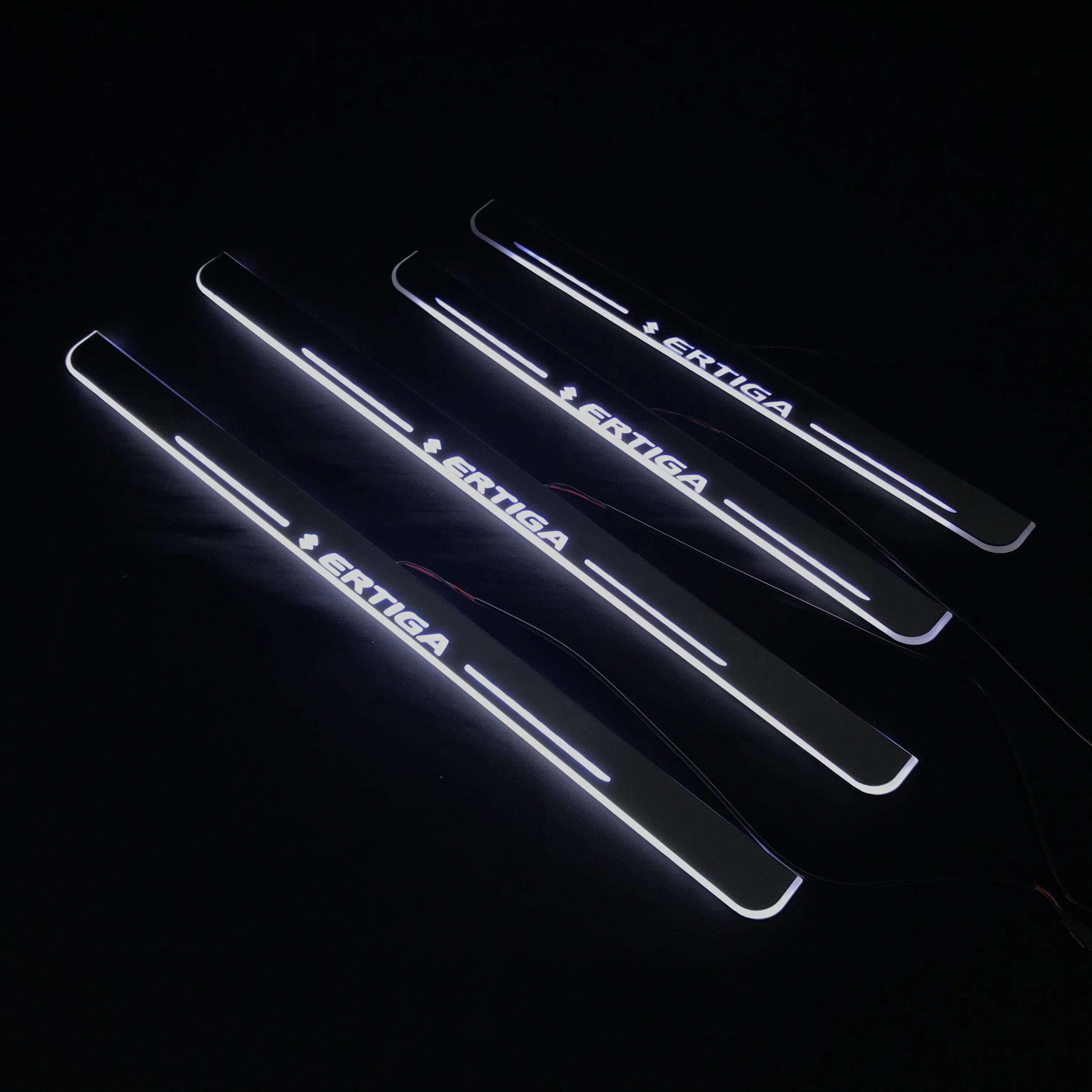 RQXR led движущиеся двери потертости для Suzuki ertiga динамический порог пластина плоская подкладка накладка струящаяся/фиксированный свет, 4 шт