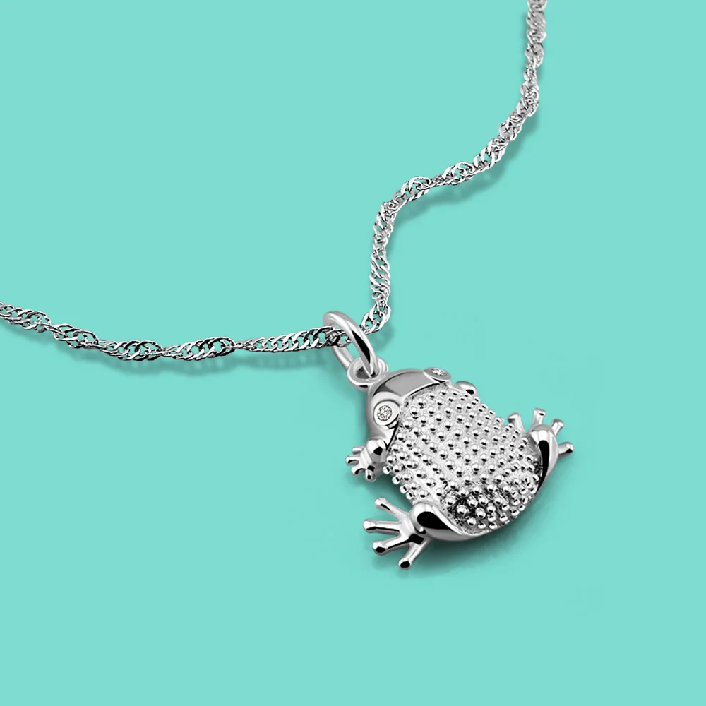 New 925 Sterling Silver Female Necklace Cute Frog Pendant Charm Jewelry