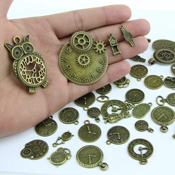 

A Set Vintage Clock Pendant Charm Metal Alloy Scrapbooking Embellishments Clock Charms for DIY Jewelry Making Art Decoration