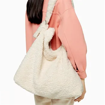 

NEW autumn and winter new soft plush Messenger bag girls cute plush shoulder bag Female College Students large capacity big bag