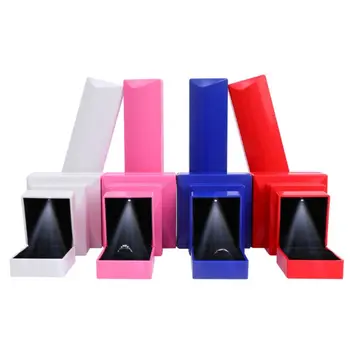 

LED Lighted Ring Necklace Storage Boxes Engagement Wedding Gift Case Pendant Box 40JF