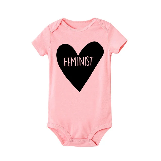 Детские комбинезоны; коллекция года; забавная одежда для маленьких мальчиков и девочек; милые хлопковые комбинезоны с короткими рукавами и принтом в виде сердца для малышей