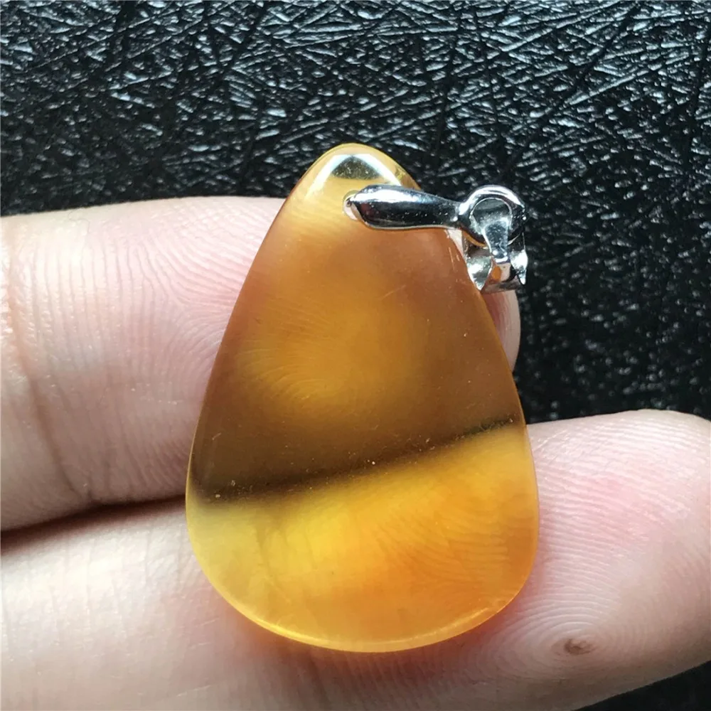 Amber Pendant (24)