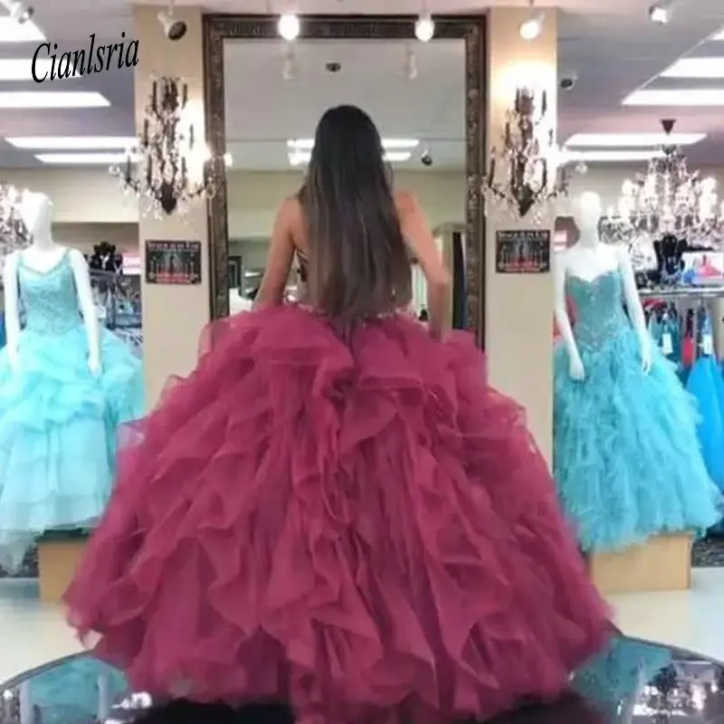 Шикарный vestido de 15 anos бальное платье женская блуза с послойным расположением ткани, оборочками и v-образным вырезом бальное платье без бретелек Quinceanera корсет, вышитый бусинами Милые 15 платье для девочек