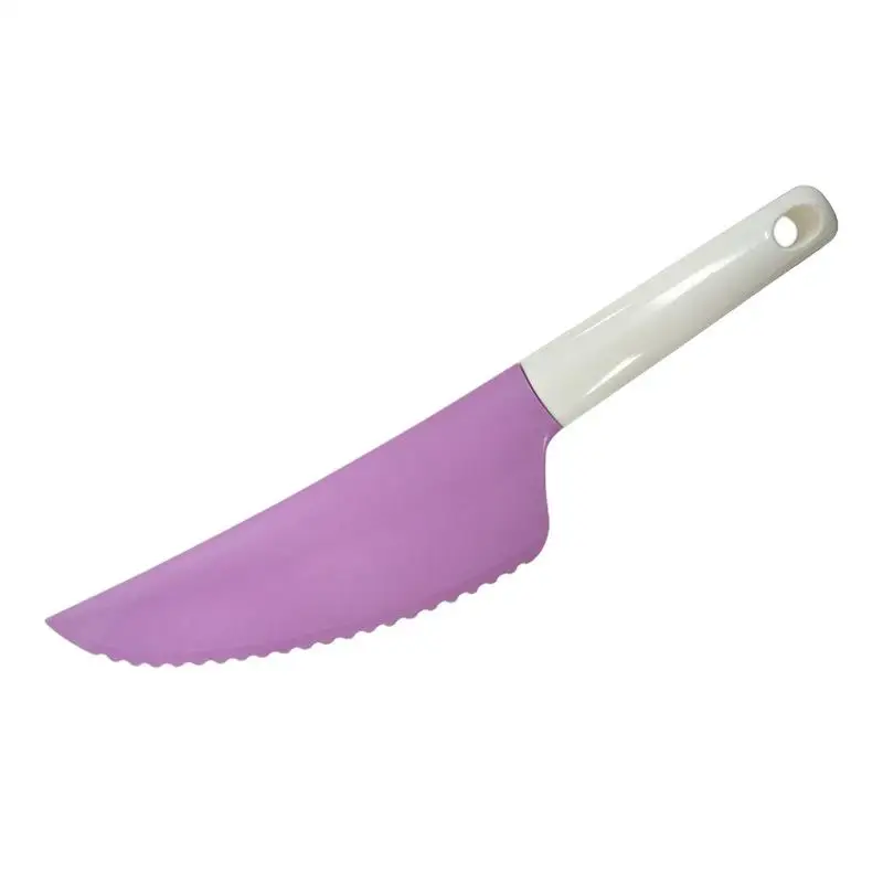 Plastic Serrated Knife  Bakeware Buddy Cutting Tool