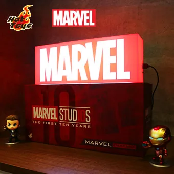 Готово! Горячие игрушки Marvel светильник коробка