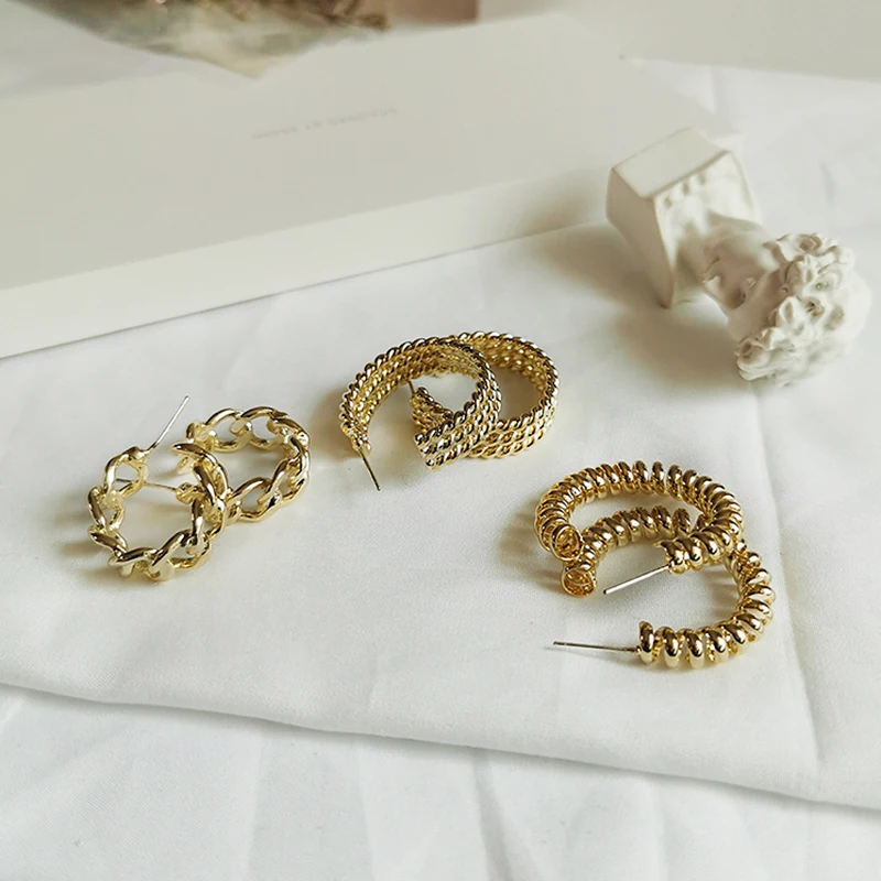 Peri'sBox 3 Designs Twisted Curb Chain Earrings Triple Layer Geometric for Women Spiral Spring Minimalist Hoop | Украшения и