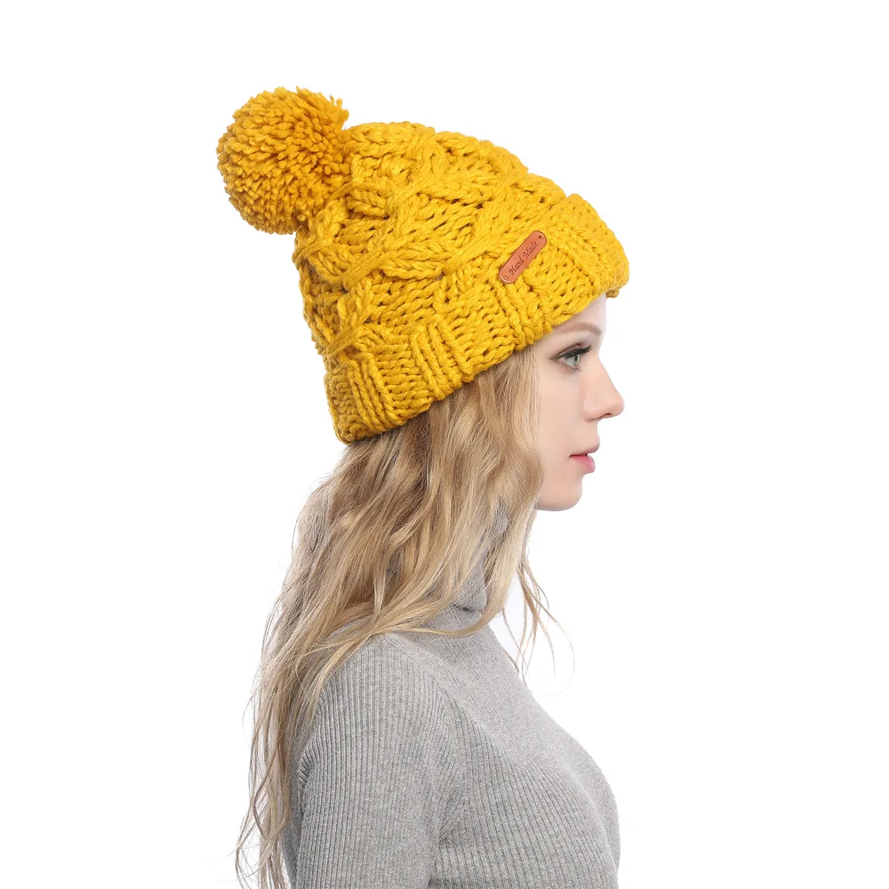 European and American wind new autumn and winter sky hat ladies knitted wool hat thickened outdoor wool ball warm knitted hat