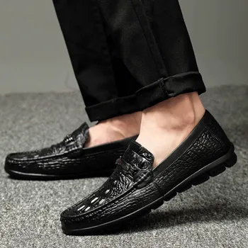

Classic Men Casual Shoes Fashion Men Genuine Leather Loafers breathable spring Moccasins Slip on Men's Flats Male Driving Shoes