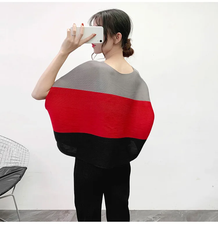 Miyake/плиссированная Футболка-раскраска Новая Осенняя плиссированная Футболка с рукавами «летучая мышь» с круглым воротником для девочек
