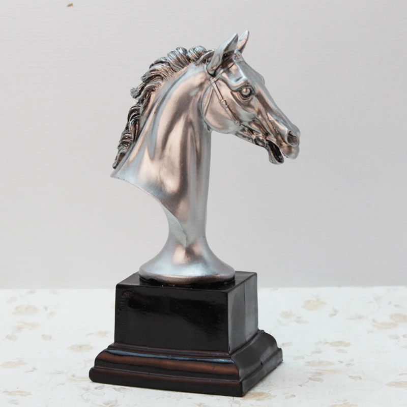 

European Horse Head figurine Ornament Resin Living Room Desktop artesanato TV Cabinet Decoration animals manualidades Crafts