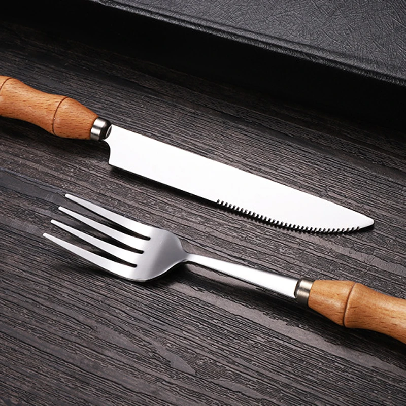 11406763389_708440497