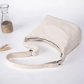 

2020 new women's shoulder bag Korean version of the simple ladies shoulder bag large capacity fashion ladies crossbody bag