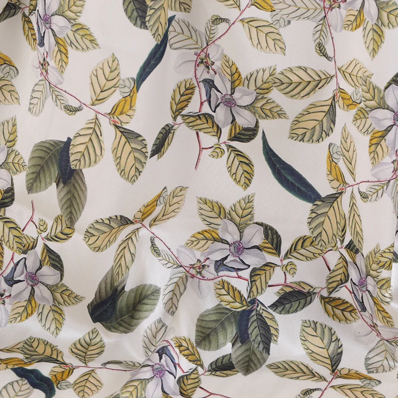 108 см в ширину 19 мм 93% шелк и 7% спандекс принт с зелеными листьями Белый стрейч шелк атлас Ткань для платья Cheongsam рубашка куртка B184