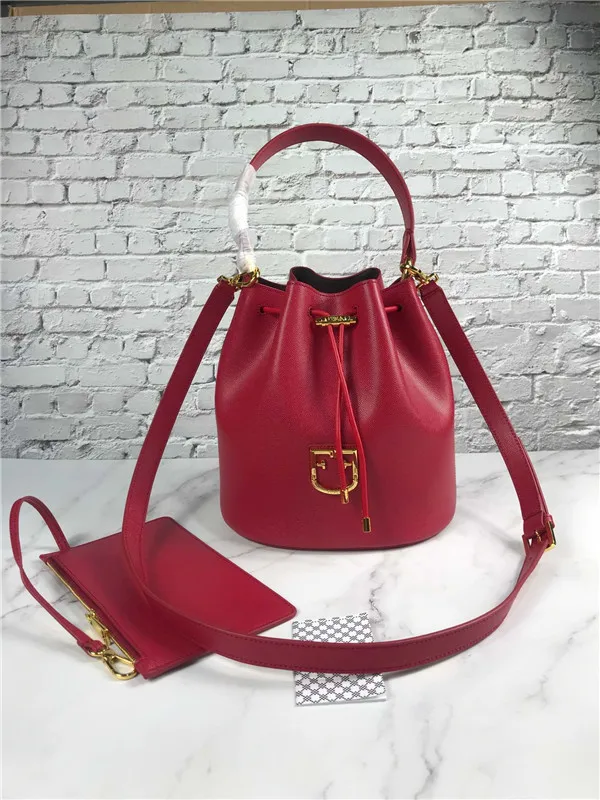 

2019 Spring/Summer New Arrivals Original FURLA Women's Bags,High Quality Small Size Furla Bags Red Color Size 24cm*22cm*16cm