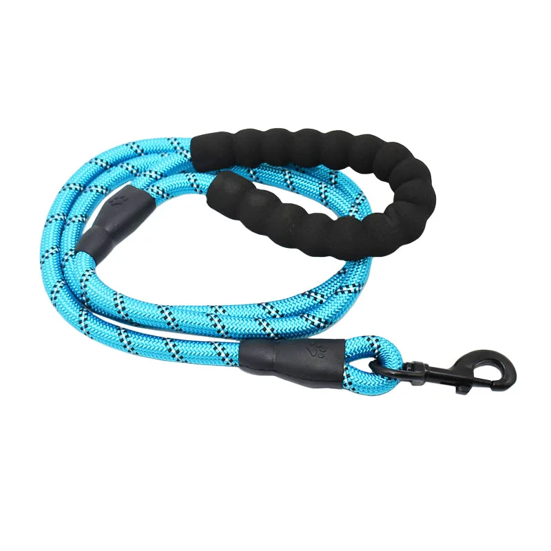 Светоотражающие поводки для больших собак Rope1.5m, для больших собак, для прогулок, крепкий собачий ошейник, поводок для собак, круглый нейлоновый Средний Поводок для собак, 1 шт - Цвет: Синий