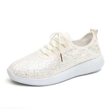 Модная обувь золотого и серебряного цвета; женские блестящие кроссовки; летние блестящие белые кроссовки; Блестящие Туфли На Шнуровке Для женщин; Повседневная обувь; D30