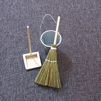 

1:12 Miniature Dollhouse Broom Wooden Witch Furniture Figurines Ornament Doll Kitchen House Accessories Toys S/L Size