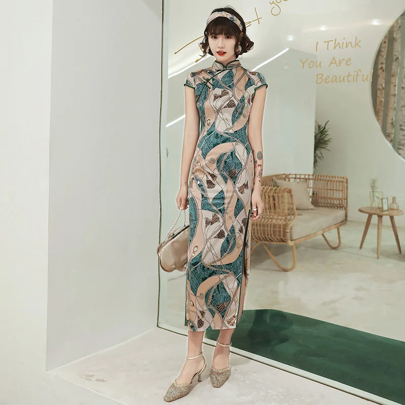 

Long Silk Cheongsam 2020 New Improved Large Size Green Old Shanghai Banquet Performance Chinese Style Slim Daily Cheongsam