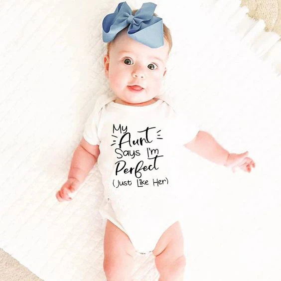 Комбинезон для малышей с надписью «My Auntie Says I'm Perfect»; хлопковые летние белые боди для новорожденных; забавная одежда для малышей с тетушкой